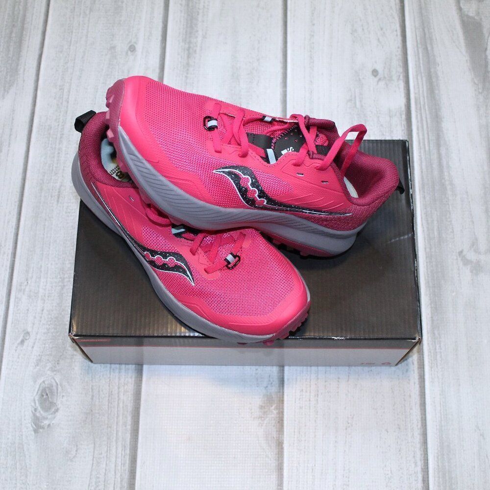 NEW Saucony Women's Blaze Trail Running Shoes